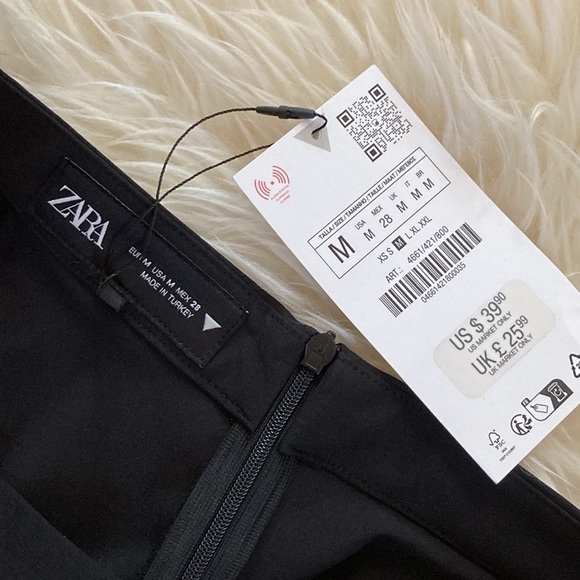 Zara Full Pleat-Look Mini Skirt - Picture 2 of 9